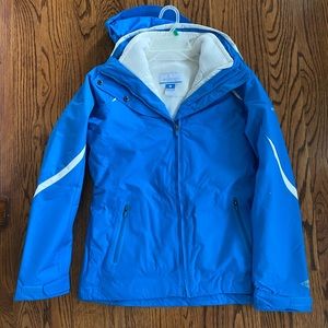 Womens medium Columbia ski jacket. Blue with white details. Never worn